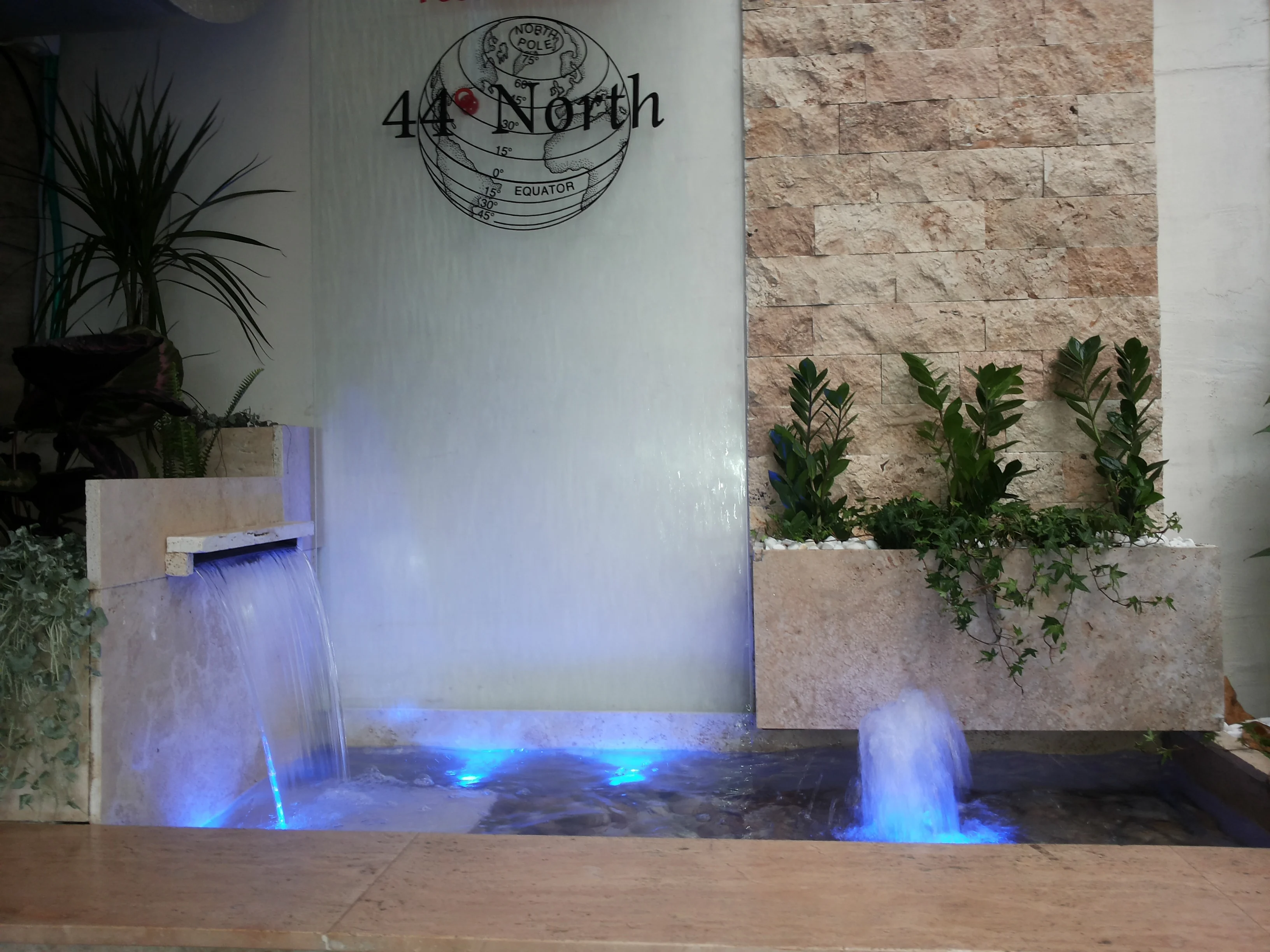 Moderna Fontana 11 — image 1